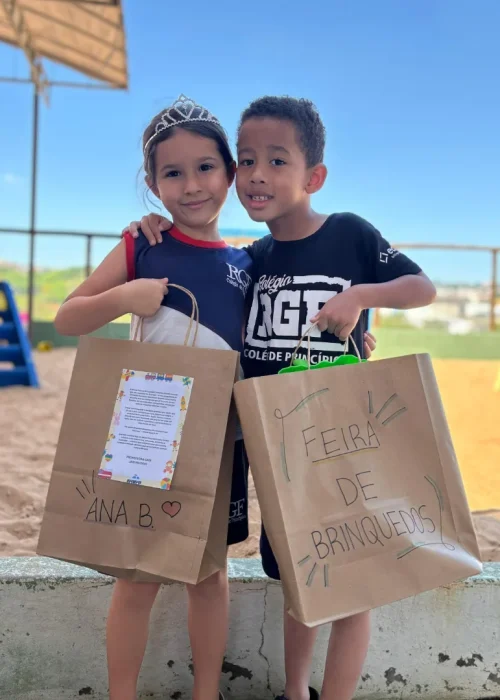 Educação Infantil ❤️Jardim Professora- GabiAuxiliar- Gabi A alegria de dar e receber com gratid
